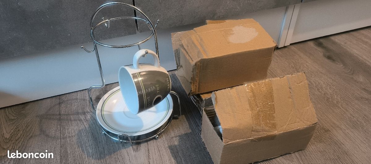 Support de tasses + 4 tasses + 4 soucoupes (image 3)