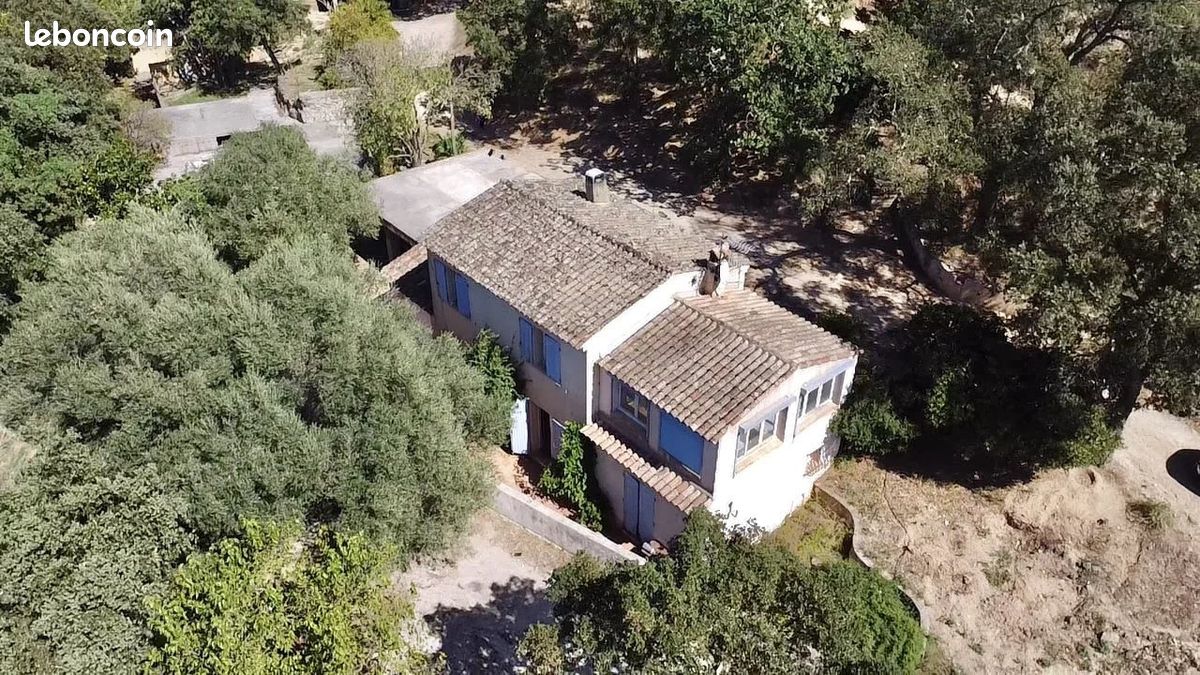 Maison 6 pièces 200 m² · à Grimaud · 200 m² · 950 000 €