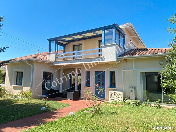 Villa 7 pièces 172 m² — 1