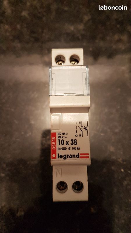 Porte fusible neuf Legrand 10*38 (image 1)