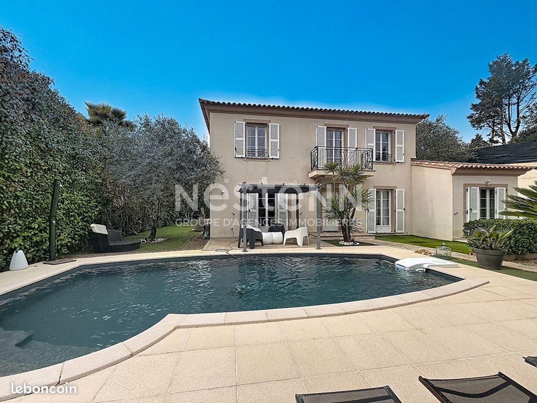 Maison 5 pièces 134 m² · à Ajaccio · 134 m² · 735 000 €