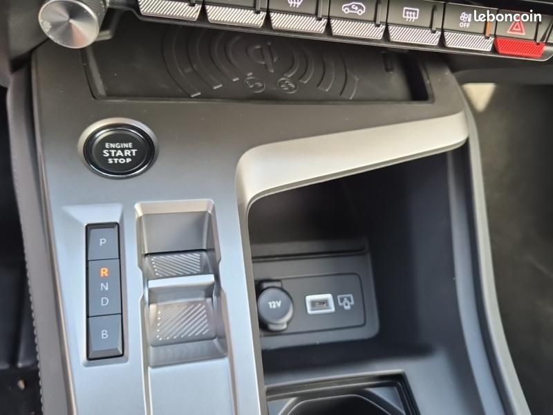 Peugeot 408 PHEV 225ch Allure Pack e-EAT8 (image 19)