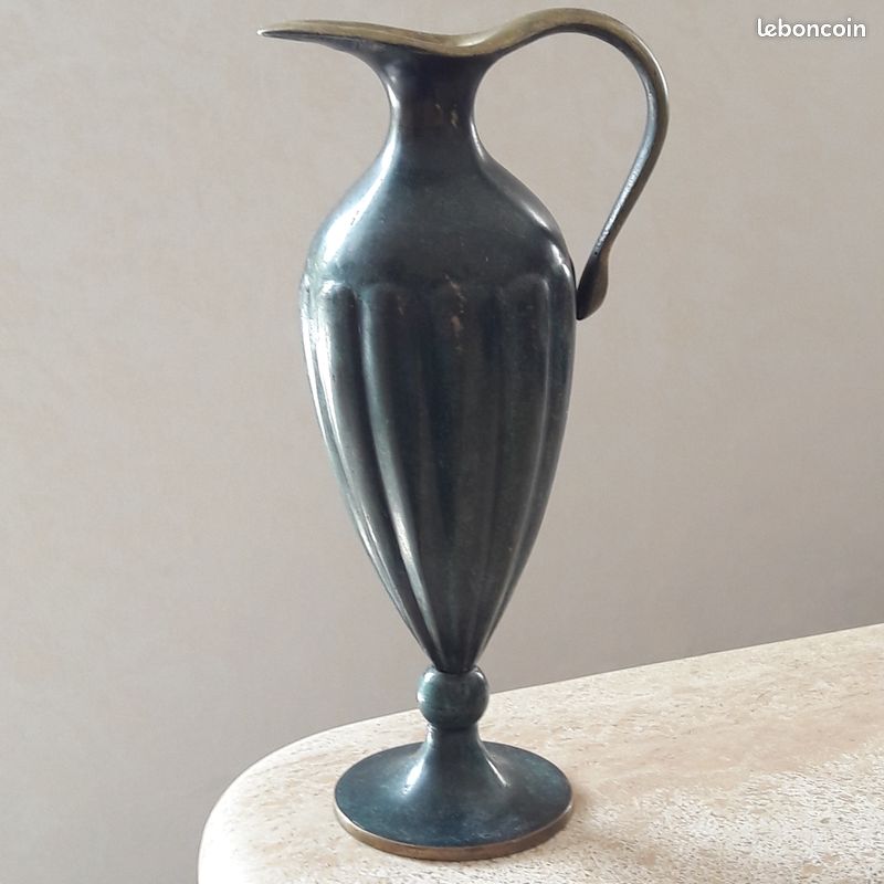 Petit Pichet En Bronze - Bibelot Vintage, Occasion Avec Marques D'usure, Origine France, Alliage