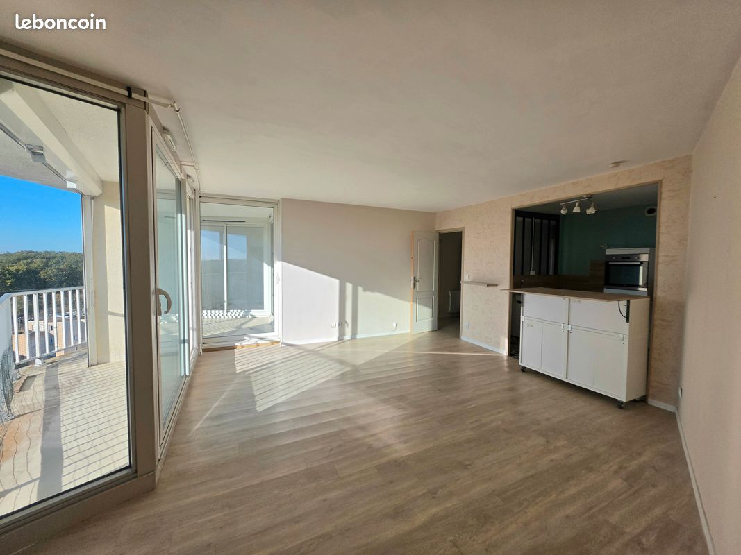 Appartement 2 pièces 61 m² · à Chambray-lès-Tours · 61 m² · 135 000 €