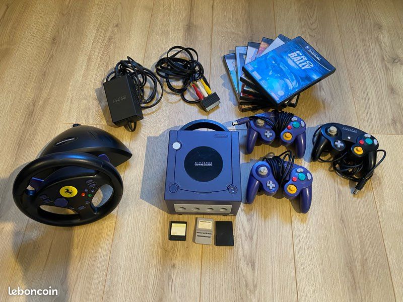 Nintendo Gamecube Kit manettes et volant Consoles