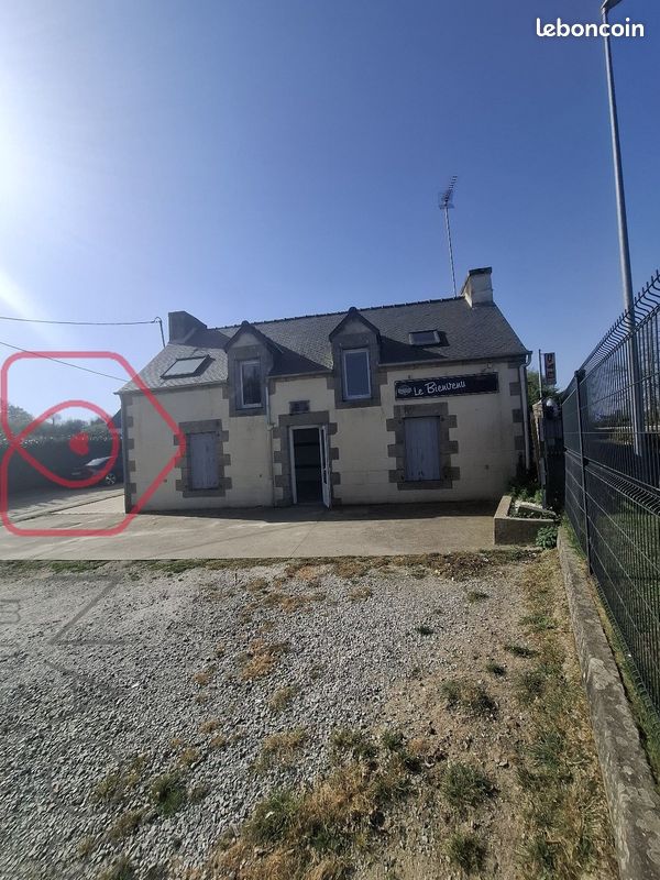 Immeuble 163 m² · à Pontivy · 163 m² · 72 000 €