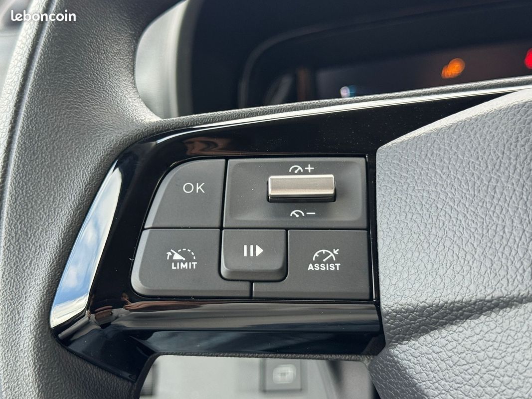 Citroen BERLINGO TAILLE M - 1.5 BLUEHDI 130CH S&S PLUS 5 PLACES (image 18)
