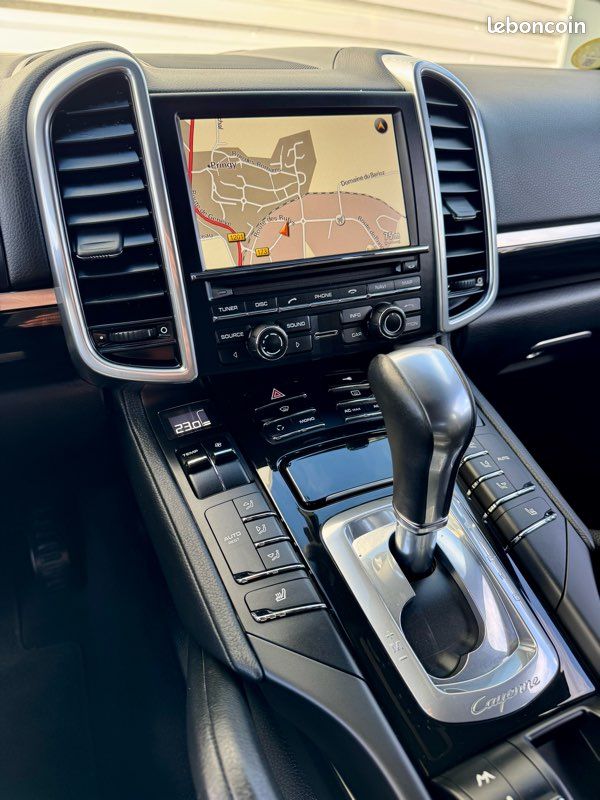 PORSCHE Cayenne 92A 3.0 TDi V6 24V Tiptronic S 240 cv Boîte auto (image 10)