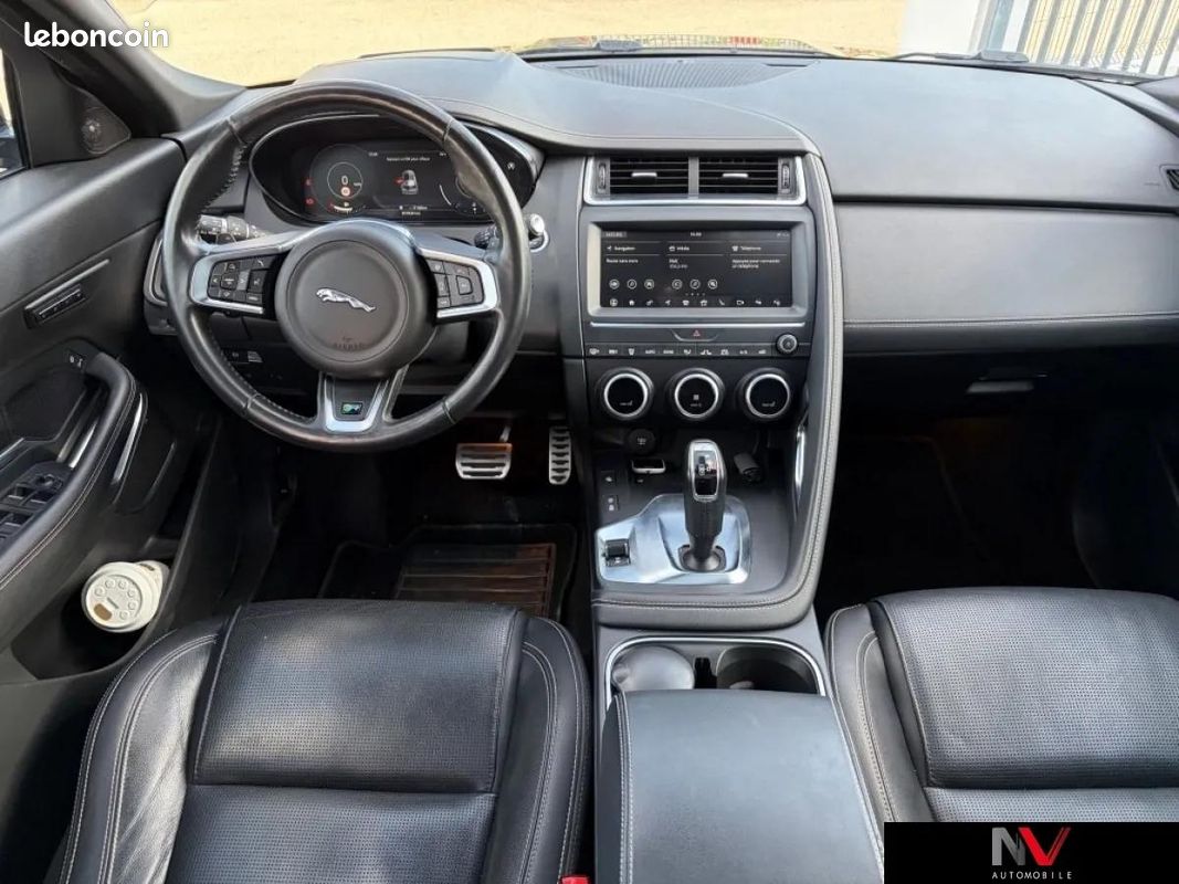 Jaguar E-pace 2.0 D180 180 R-DYNAMIC SE AWD BVA (image 19)
