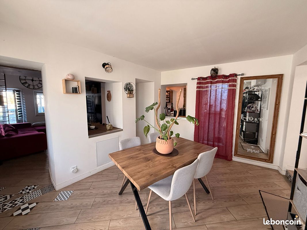 Maison 5 pièces 124 m² · à Auneau-Bleury-Saint-Symphorien · 124 m² · 220 000 €