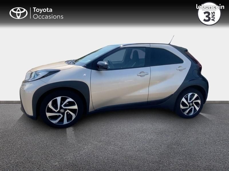 Toyota Aygo X 1.0 VVT-i 72ch Design S-CVT MY23 (image 2)