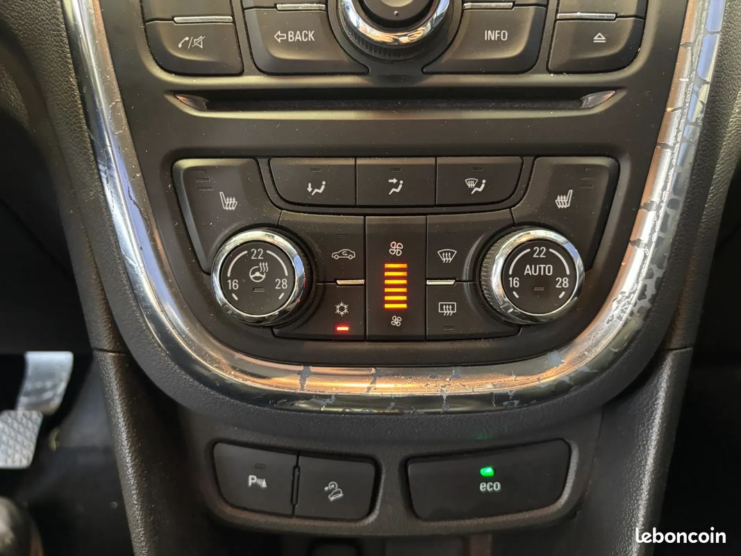 OPEL Mokka 1.7 D 130ch Pack Cosmo - 2014 - 103 500 km - Suivi complet - Faible kilométrage (image 22)