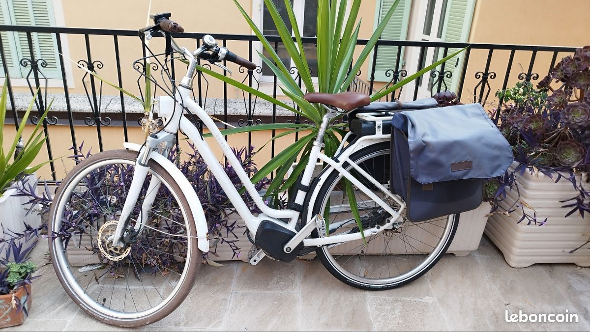 Vélo électrique Decathlon elops e920 Connect Vélos