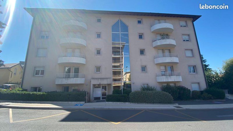 Appartement 2 pièces 51 m² · à Saint-Julien-en-Genevois · 51 m² · 950 €
