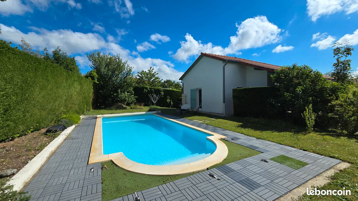 Maison 5 pièces 114 m² · à L'Isle-d'Abeau · 114 m² · 340 000 €