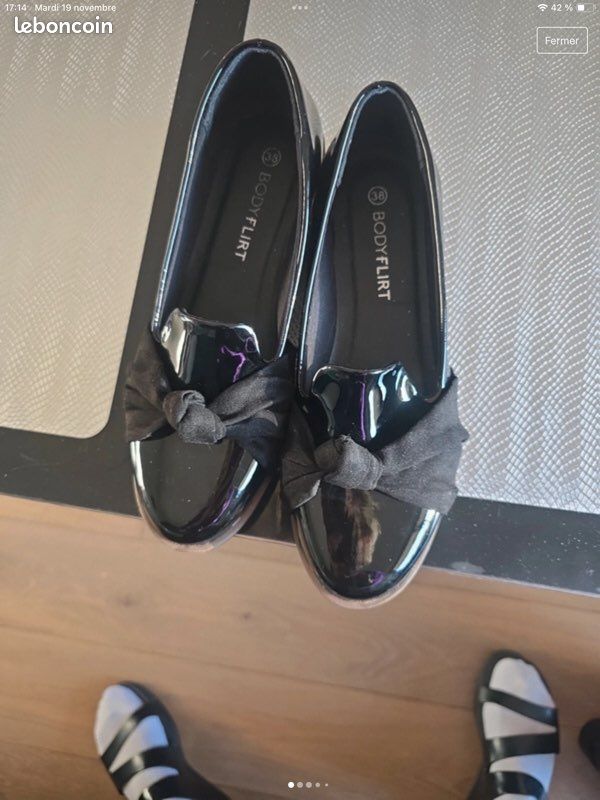 Chaussures vernies noir (image 5)