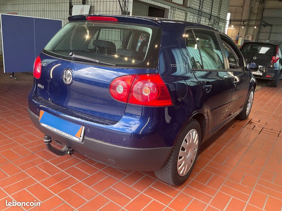 VOLKSWAGEN GOLF 1.4 80CV SVP lisez l'annonce ENTIEREMENT merci (image 2)