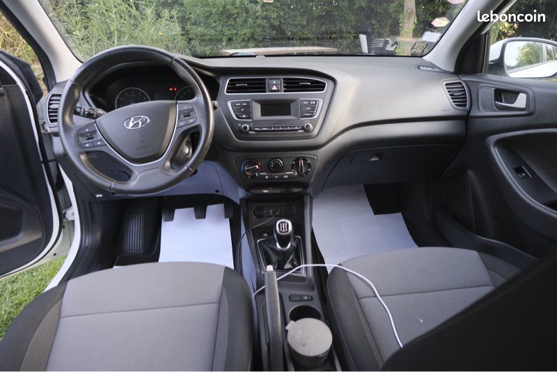 Hyundai i20 II 75 2018 (image 3)