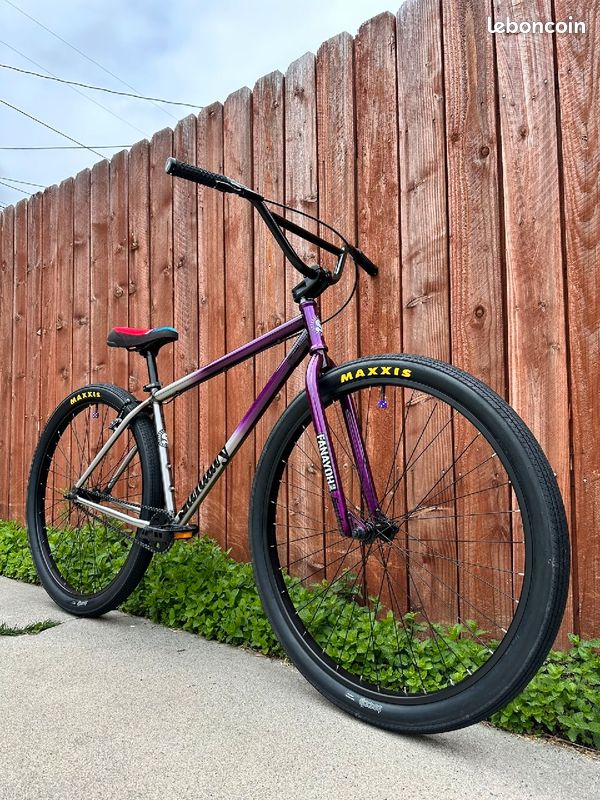 Bmx bikelife 29 sunday high C (image 1)