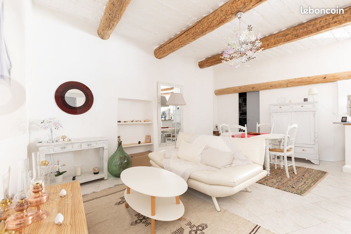 Appartement 3 pièces 67 m² · à L'Isle-sur-la-Sorgue · 67 m² · 180 000 €