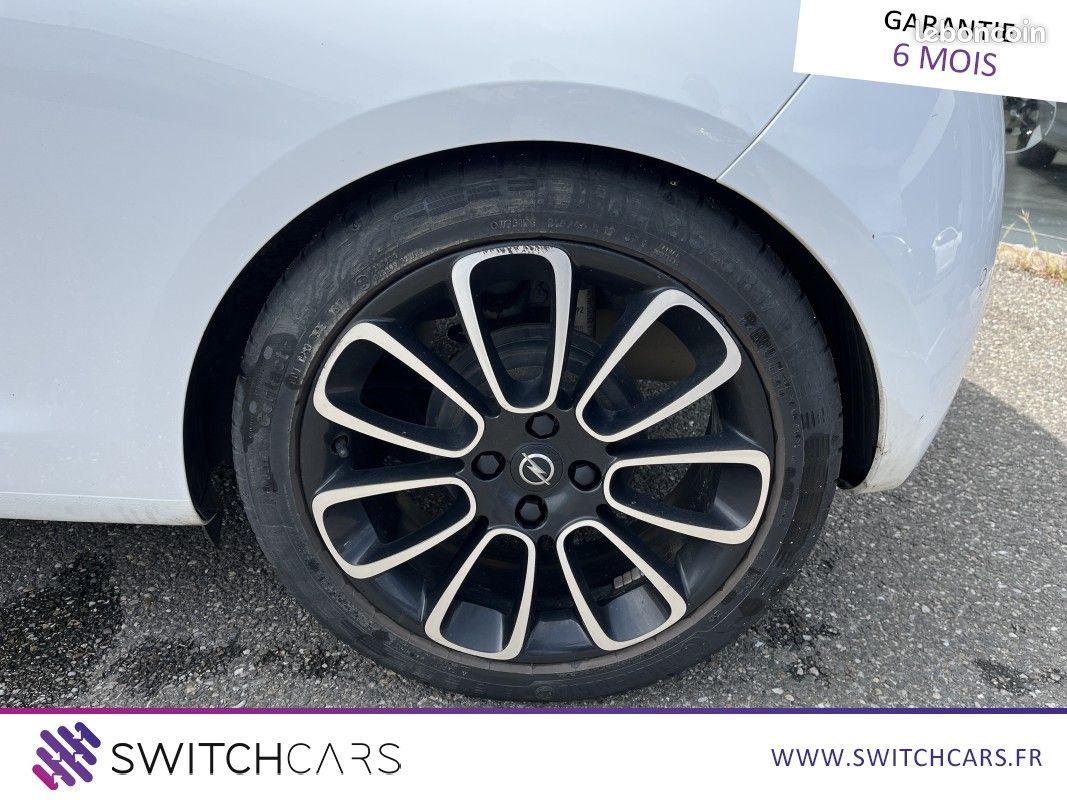 Opel Adam 1.4 87cv Essence * Glam Toit Panoramique Carplay Radars De Recul (image 9)