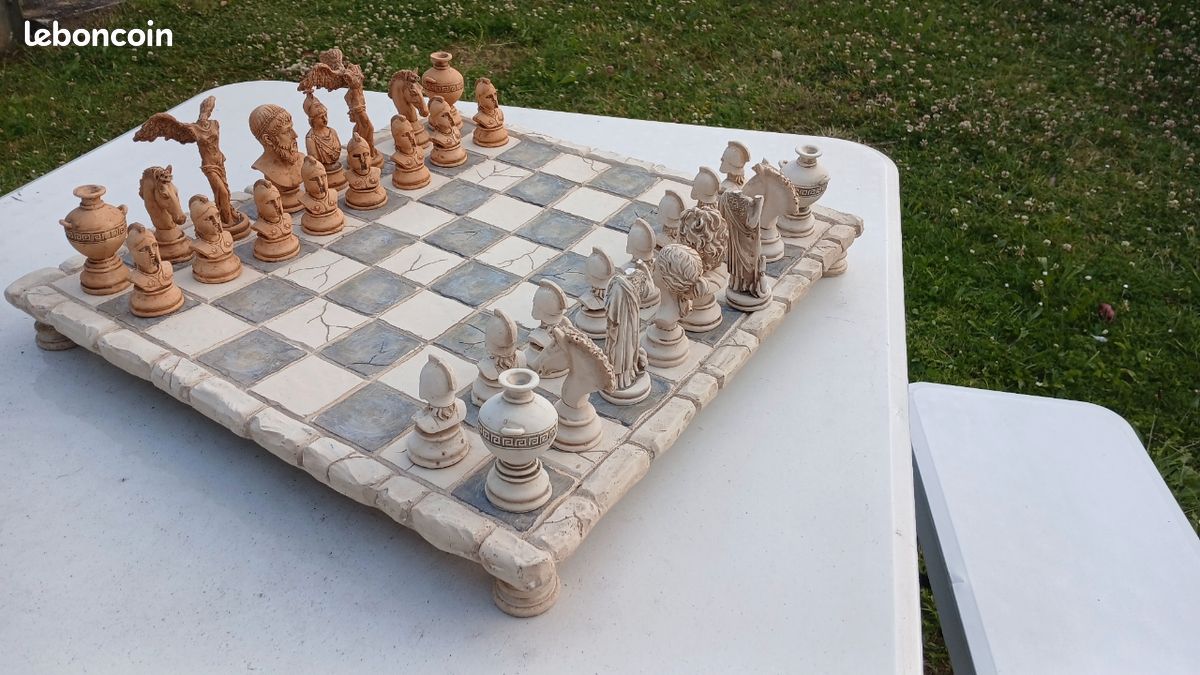 Jeu d'échecs en pierre de marbre artisanale de 2 avec rangement