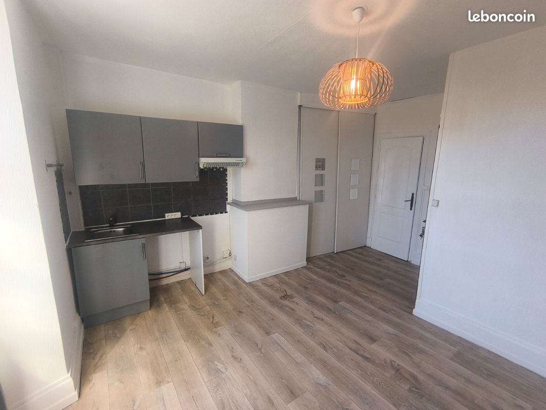 Appartement 1 pièce 16 m² · à Foix · 16 m² · 350 €/mois