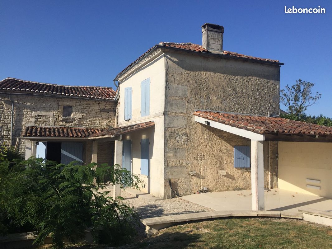 Maison 3 pièces 84 m² · à Jarnac · 84 m² · 750 €/mois