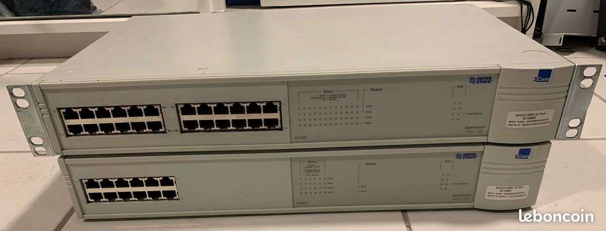 Lot switch 3COM Superstack II (image 1)