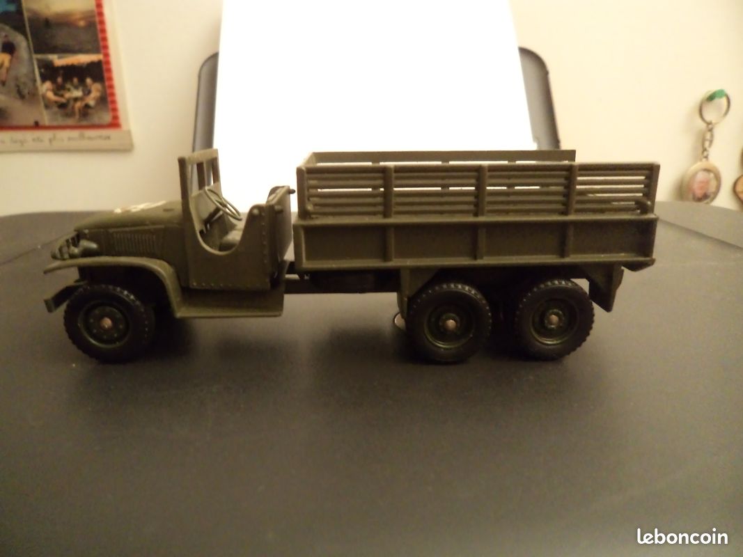 solido France militaire le GMC jerrican neuf avec accessoires 1/50