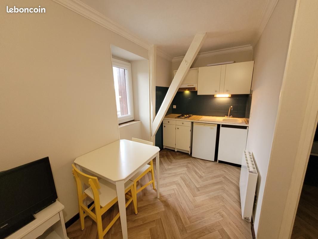 Appartement 1 pièce 16 m² · à Capdenac-Gare · 16 m² · 290 €