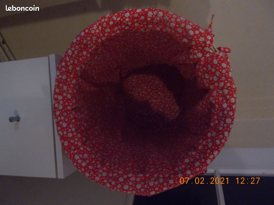 Coffre à jouets en osier, doublé tissu, Vintage fin année 1980 (image 2)