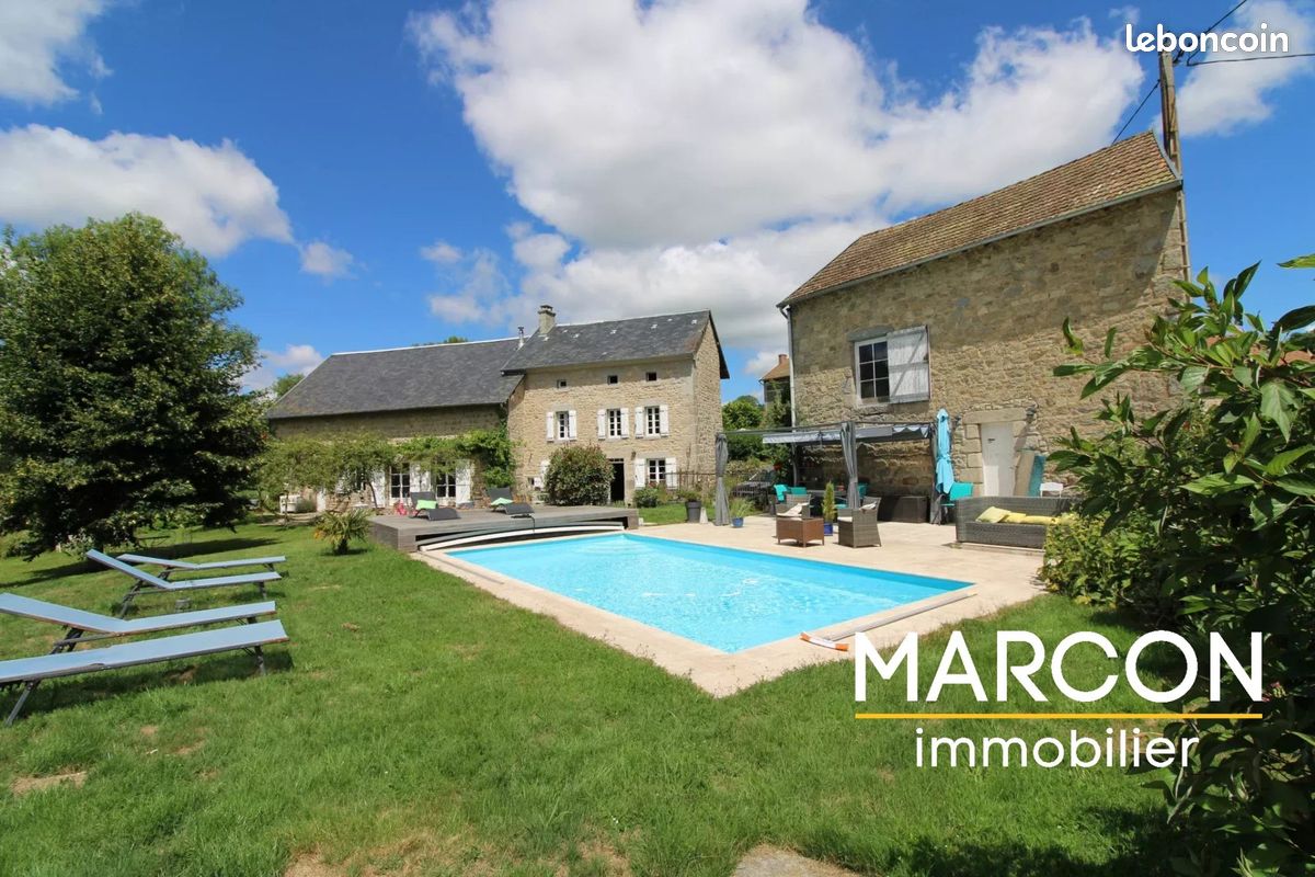 Maison 9 pièces 272 m² · à Crocq · 272 m² · 444 000 €