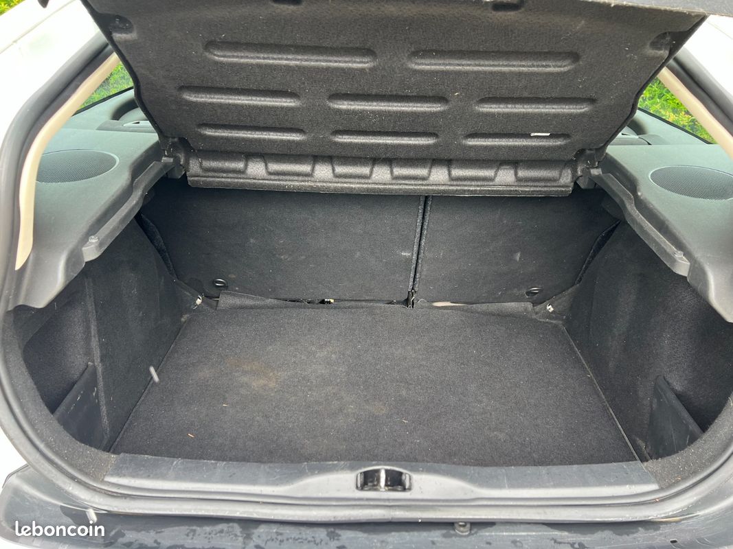 CITROEN C4 COUPE 1.6 VTi 120 cv (image 9)