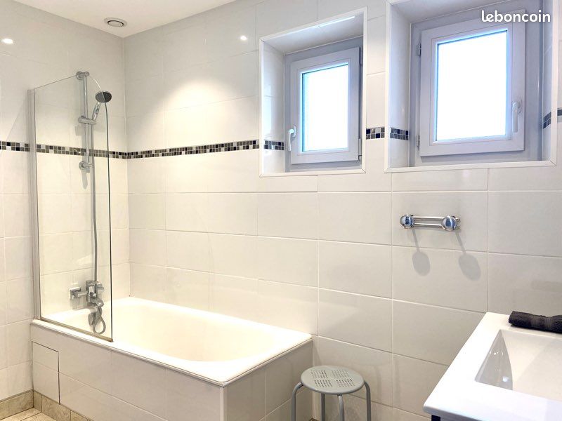 Location de vacances ou cure à Aix Les Bains - 2 Chambres - Bel appartement Lumineux avec Terrasse donnant sur Parc Arboré (image 12)