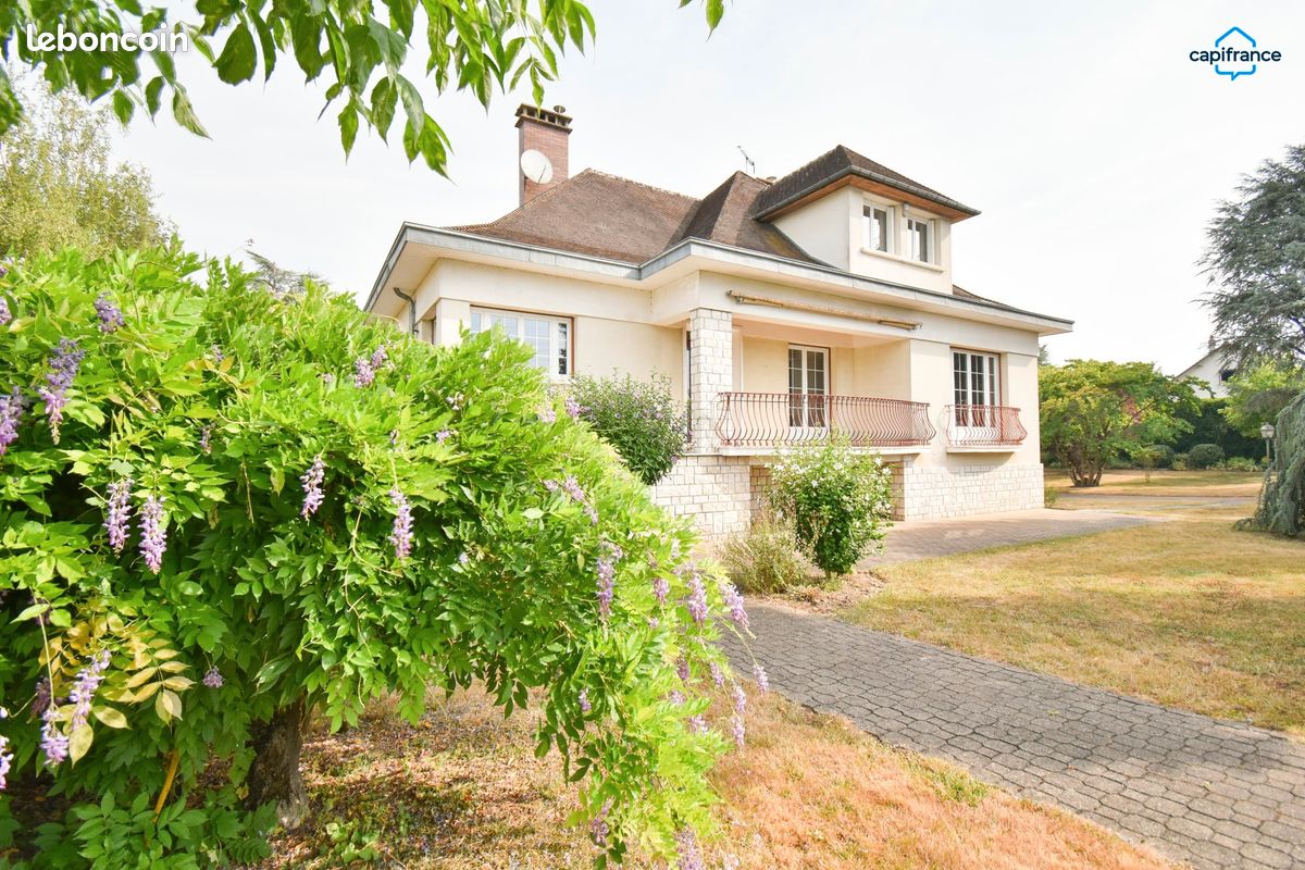 Maison 8 pièces 306 m² · à Saint-Dyé-sur-Loire · 306 m² · 355 000 €
