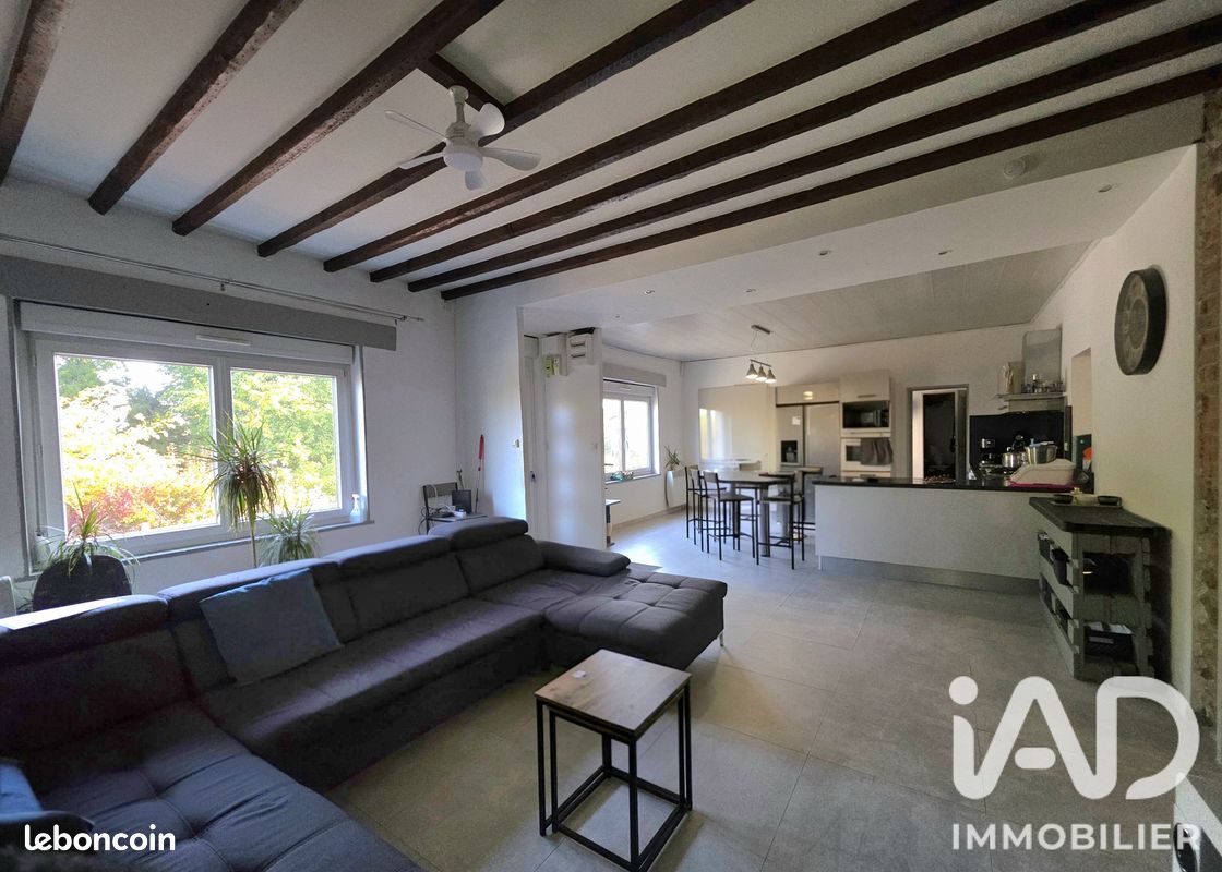Maison 6 pièces 180 m² · à Avesnelles · 180 m² · 189 000 €