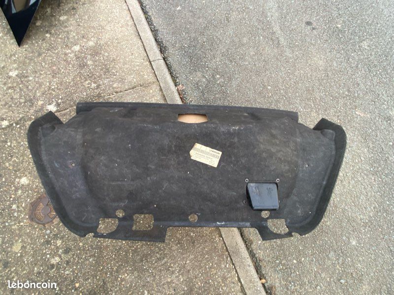 Revêtement Hayon Mercedes W204 (image 2)