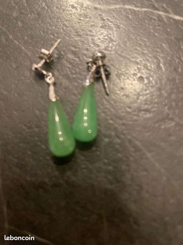 Boucle d’oreilles (image 1)