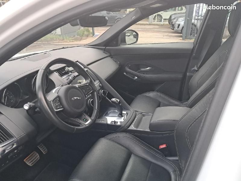 Jaguar E-Pace 2.0D 150ch R-Dynamic S AWD BVA9 (image 15)