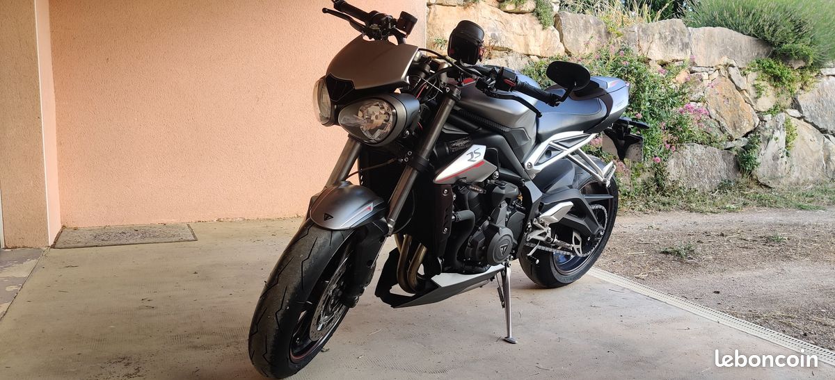 Triumph Street triple RS 765 (image 1)