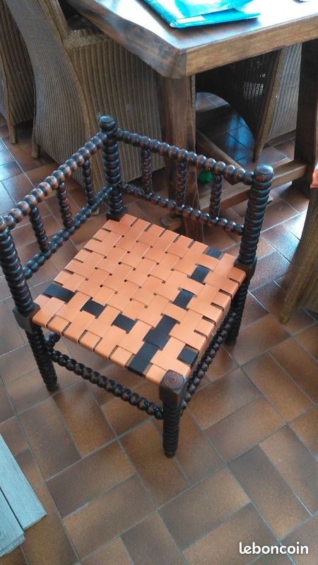 Chaise d'angle torsadée (image 1)