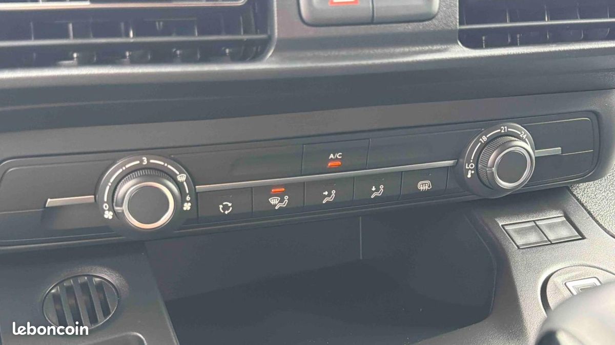 Citroën Berlingo VAN M DIESEL 100 CH MANUELLE (image 15)