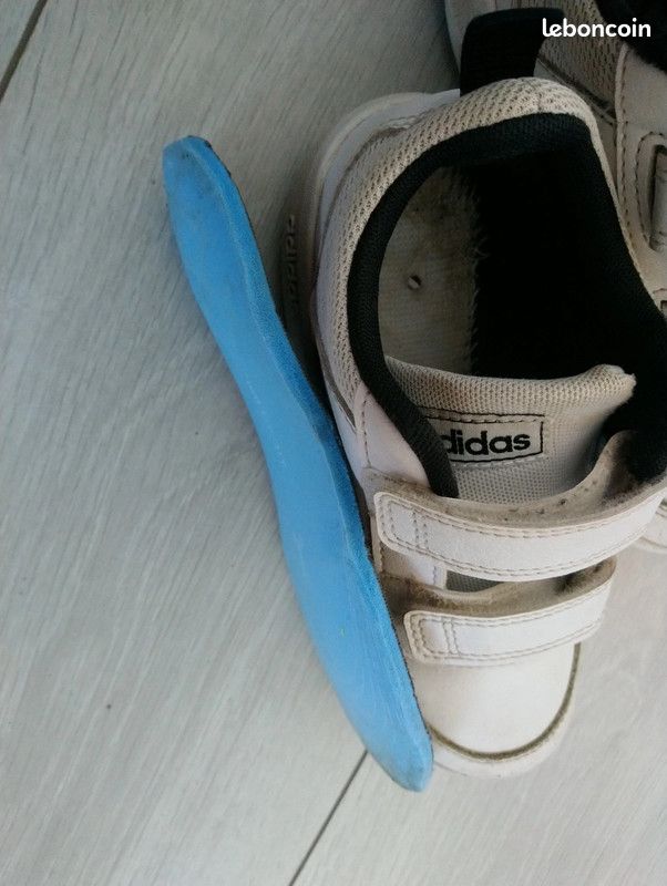 Baskets à scratch Adidas pointure 30 (image 8)