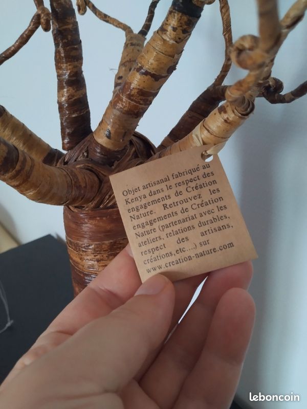 Présentoir à bijoux artisanal - feuilles de bananier (image 4)