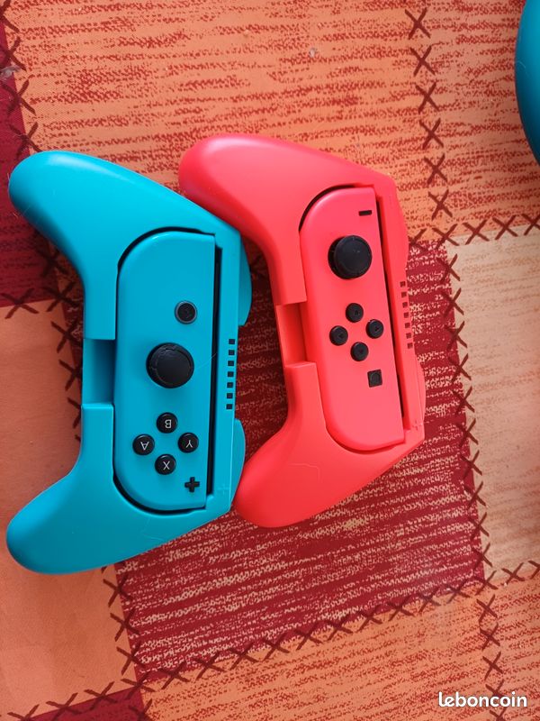 Protection et volant pour manettes de Switch (image 2)