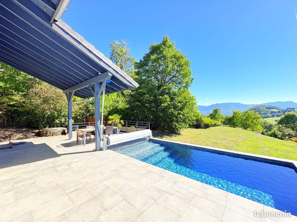 Maison 6 pièces 168 m² · à Chapeiry · 168 m² · 800 000 €