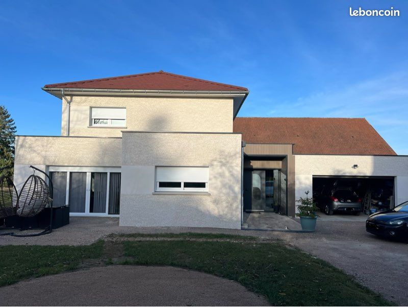 Maison 6 pièces 180 m² · à Évans · 180 m² · 440 000 €
