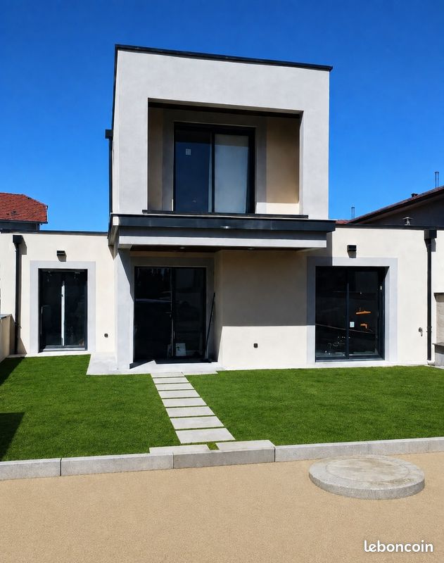 Maison 4 pièces 104 m² · à Châbons · 104 m² · 300 000 €