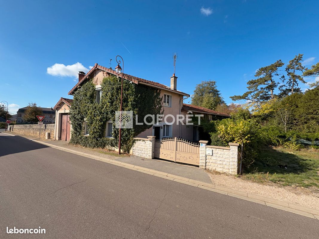 Maison 7 pièces 171 m² · à Favresse · 171 m² · 188 700 €